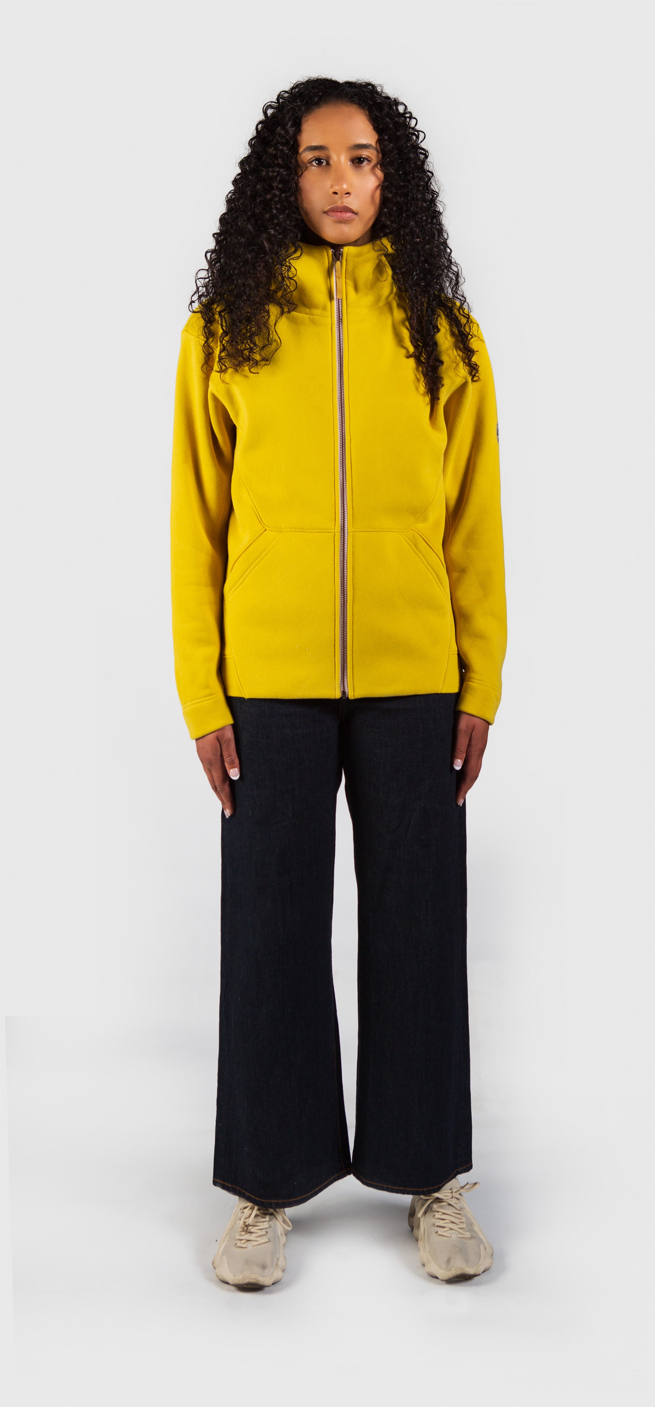 Amara – Fleece Full-Zip Hoodie in Mustard