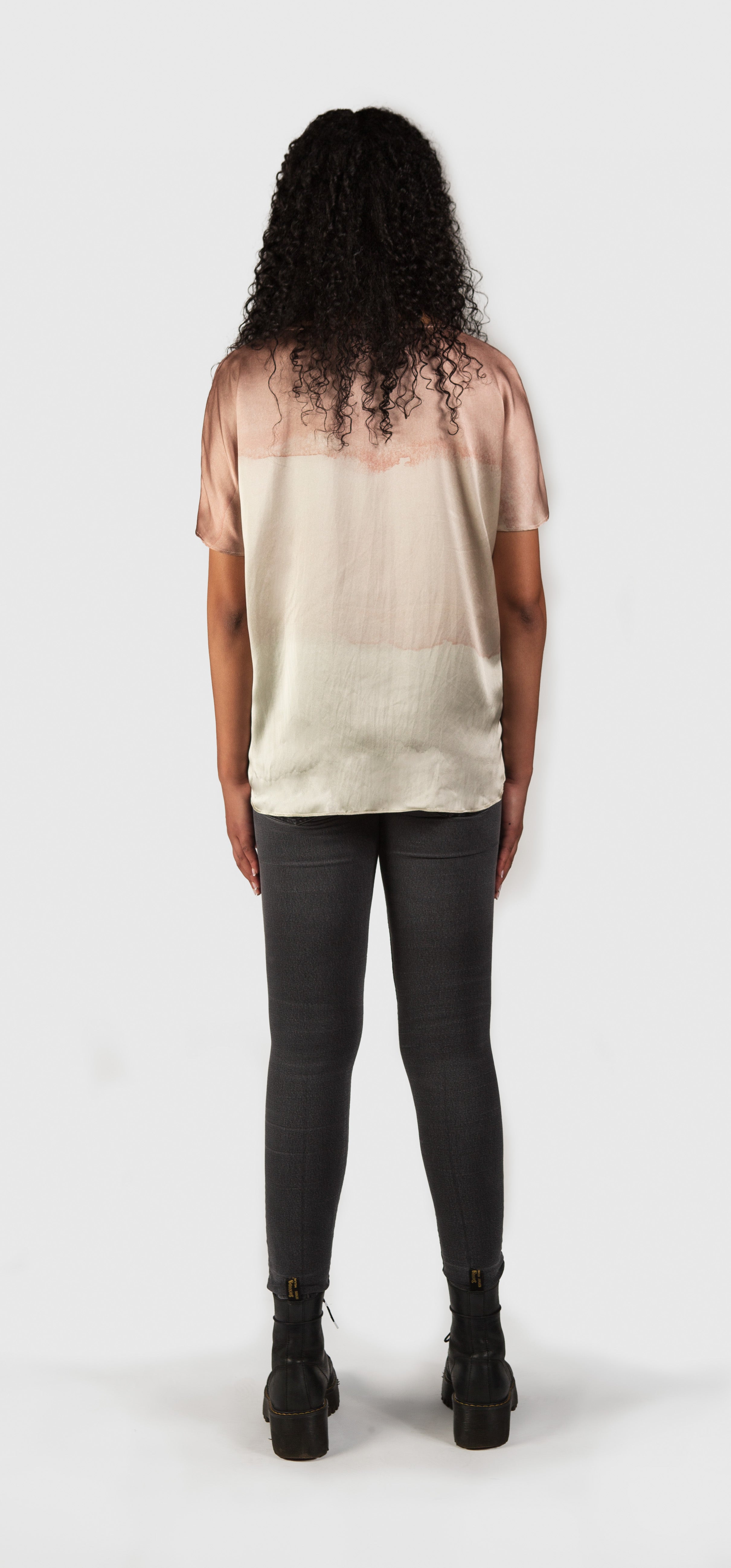 Gracie – Watercolor Print Sandwashed Silk T-Shirt